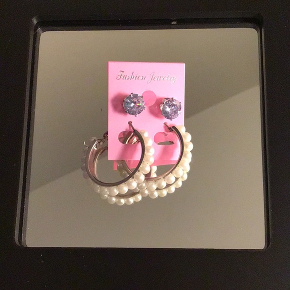 Silver Crystal Studs and White Pearl Hoop Earrings NIP - Picture 4 of 4